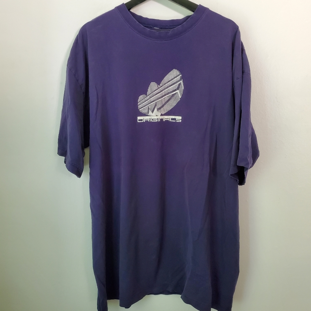 Vintage Adidas Originals tshirt